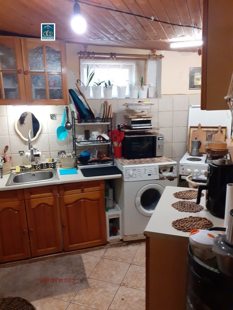 Продава ЕТАЖ ОТ КЪЩА, гр. Велико Търново, Стара част, снимка 4 - Етаж от къща - 54760156