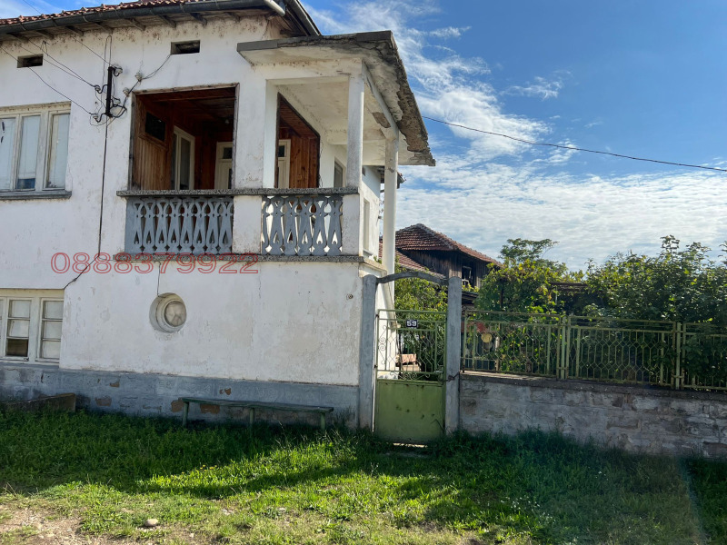 Продава КЪЩА, с. Дерманци, област Ловеч, снимка 3 - Къщи - 52778957
