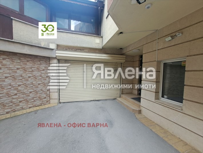 Продава ГАРАЖ, ПАРКОМЯСТО, гр. Варна, Център