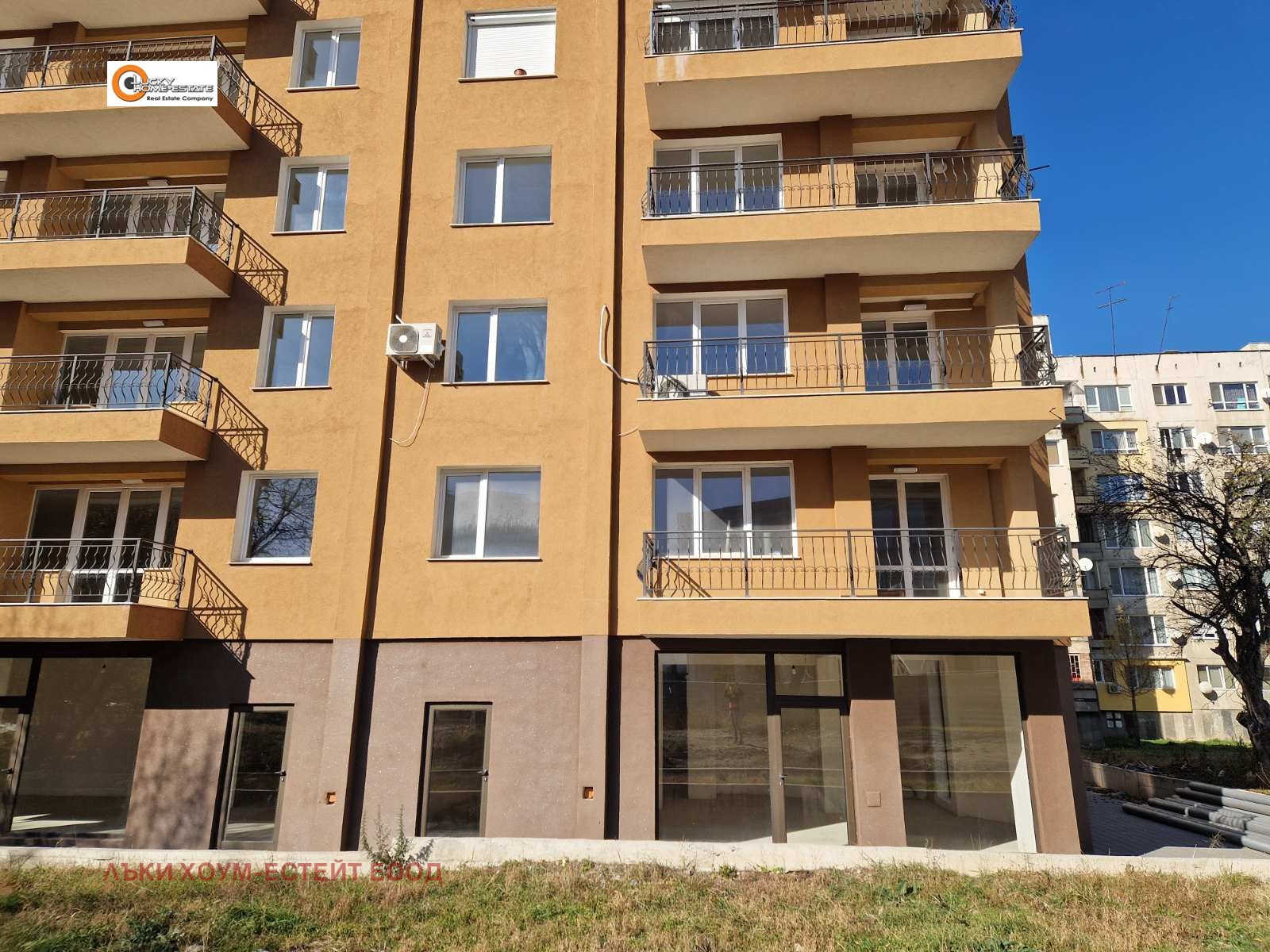 Продава 3-СТАЕН, гр. Перник, Изток, снимка 2 - Апартаменти - 49076024