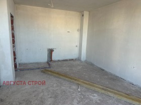 1 спаваћа соба Лјулин 5, Софија 3