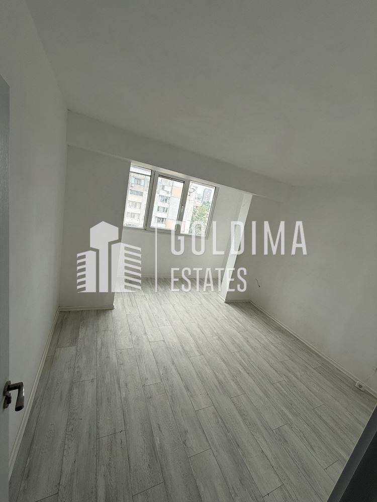 Продава 3-СТАЕН, гр. Бургас, Славейков, снимка 2 - Апартаменти - 56740759