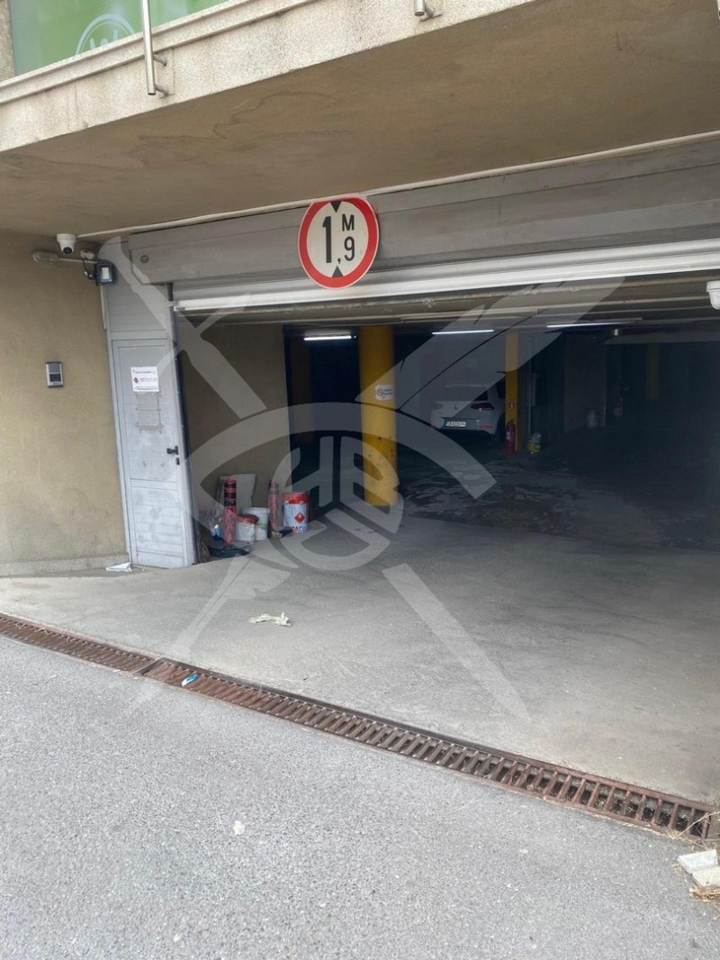 En venta  Plaza de aparcamiento Sofia , Tsentar , 15 metros cuadrados | 35360409