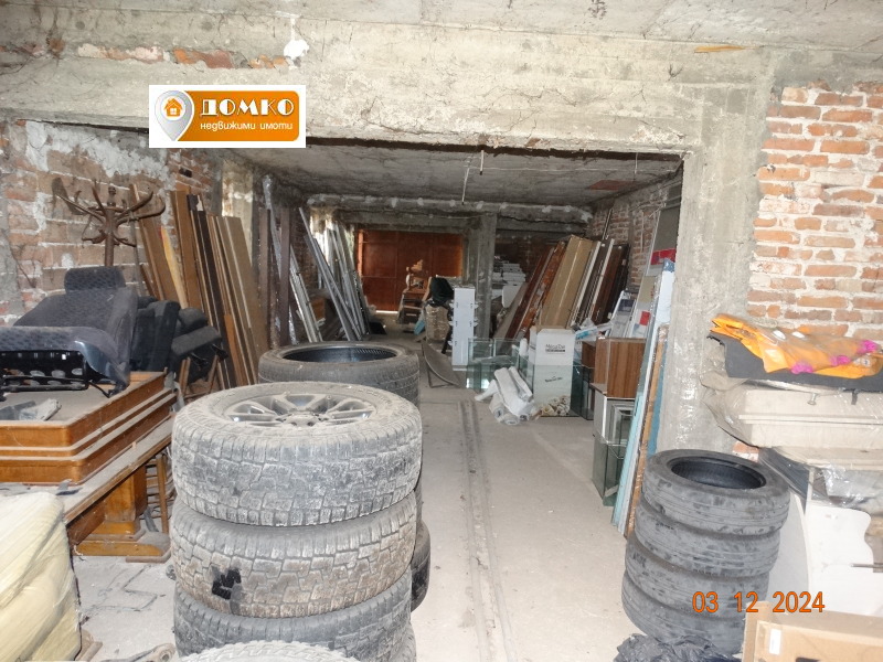 For Sale  Industrial building Pazardzhik , Promishlena zona - Iztok , 850 sq.m | 71260358 - image [9]