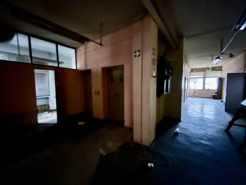 Продава ПРОМ. ПОМЕЩЕНИЕ, гр. Русе, Дружба 2, снимка 7 - Производствени сгради - 53467917