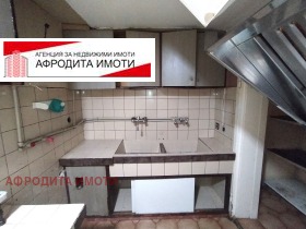 Bar; Cafeteria Tri tchutchura - sever, Stara Zagora 11