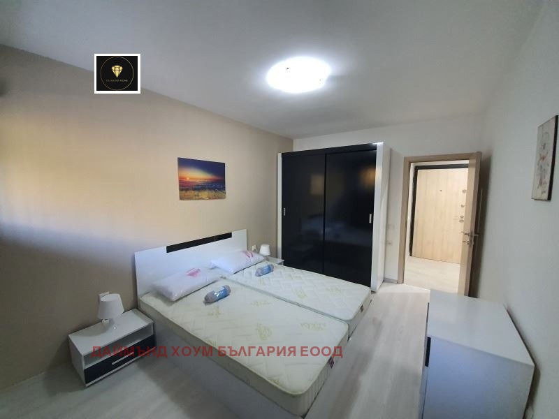 En venta  1 dormitorio Plovdiv , Mladezhki Jalm , 67 metros cuadrados | 70284241 - imagen [3]