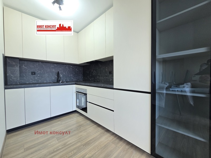 En venta  1 dormitorio Plovdiv , Gagarin , 84 metros cuadrados | 17162958