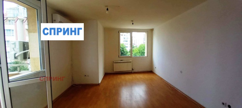 À venda  1 quarto Sofia , Krasno selo , 77 m² | 19088355