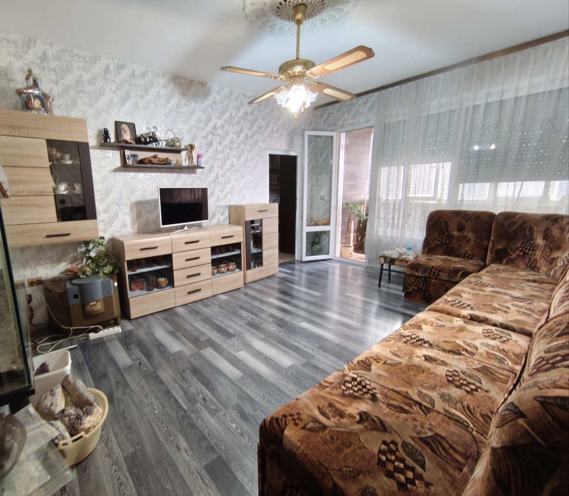 Продава 2-СТАЕН, град Шумен, Тракия • 176000 лв. • 53977056 — Holmes.bg