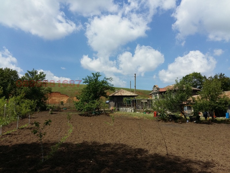 Продава КЪЩА, с. Брестак, област Варна, снимка 5 - Къщи - 53349439