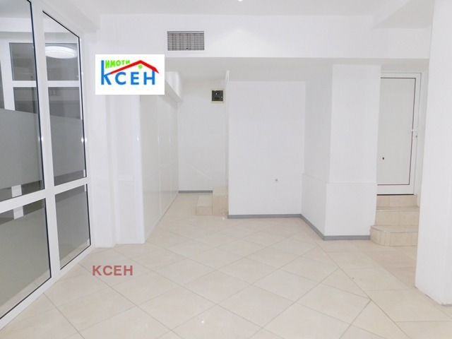 Продава МАГАЗИН, гр. Търговище, Център, снимка 2 - Магазини - 53123348