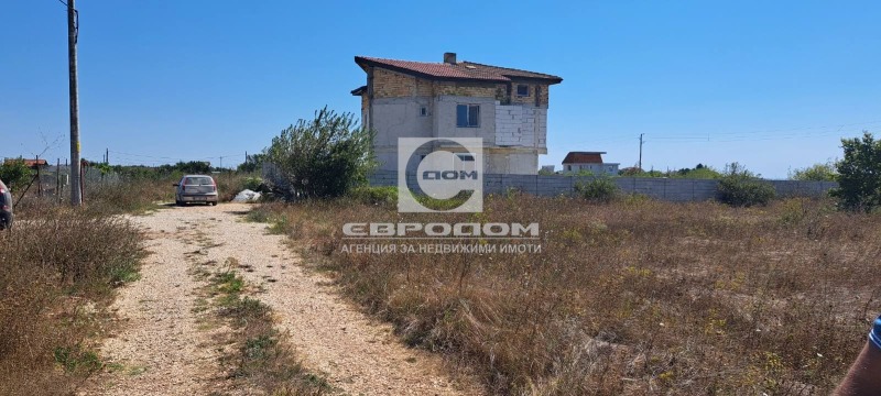 À venda  Trama região Dobrich , Topola , 588 m² | 48284255