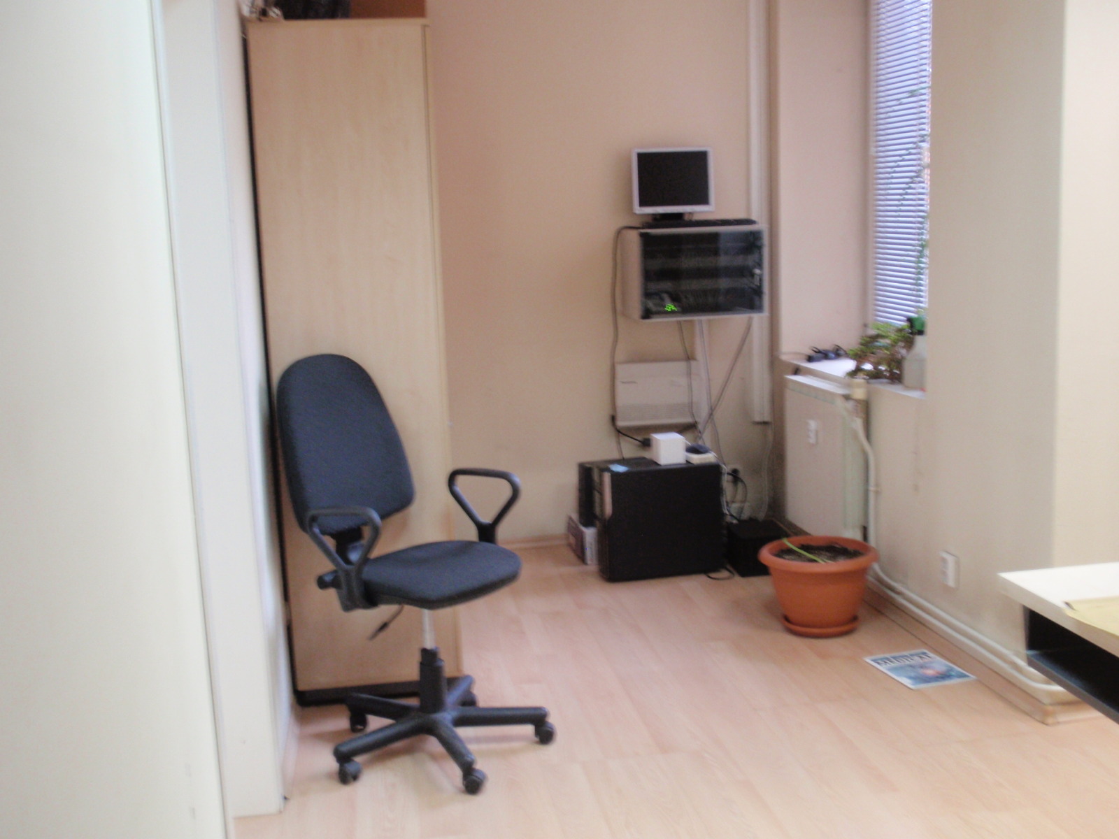 Продава ОФИС, гр. София, Център, снимка 8 - Офиси - 54270961