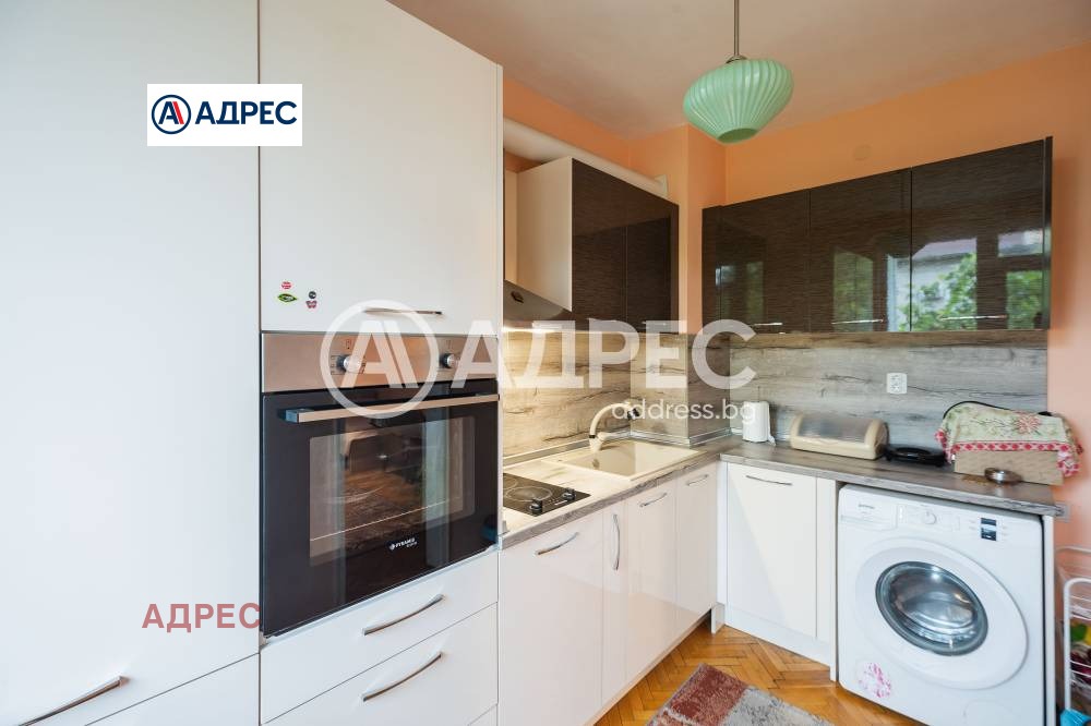 Продава ЕТАЖ ОТ КЪЩА, гр. Аксаково, област Варна