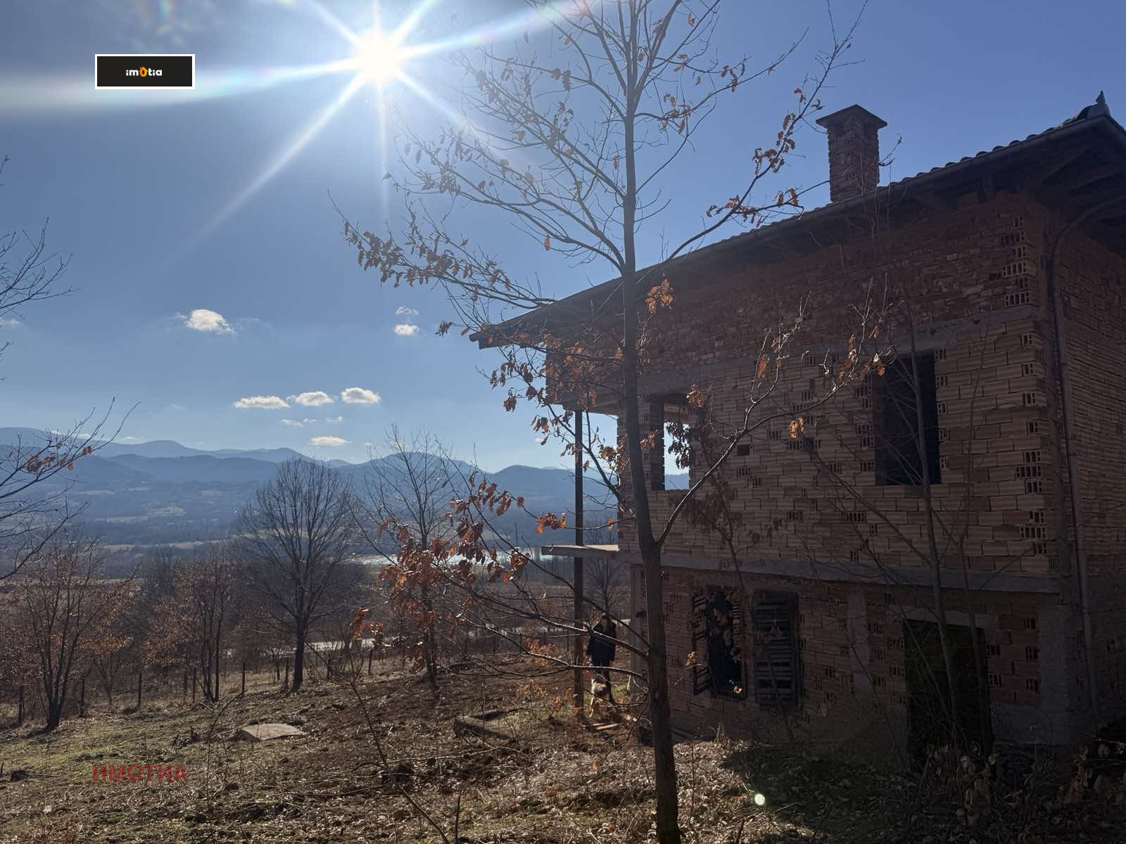 Продава КЪЩА, с. Голяма Желязна, област Ловеч, снимка 2 - Къщи - 53719523