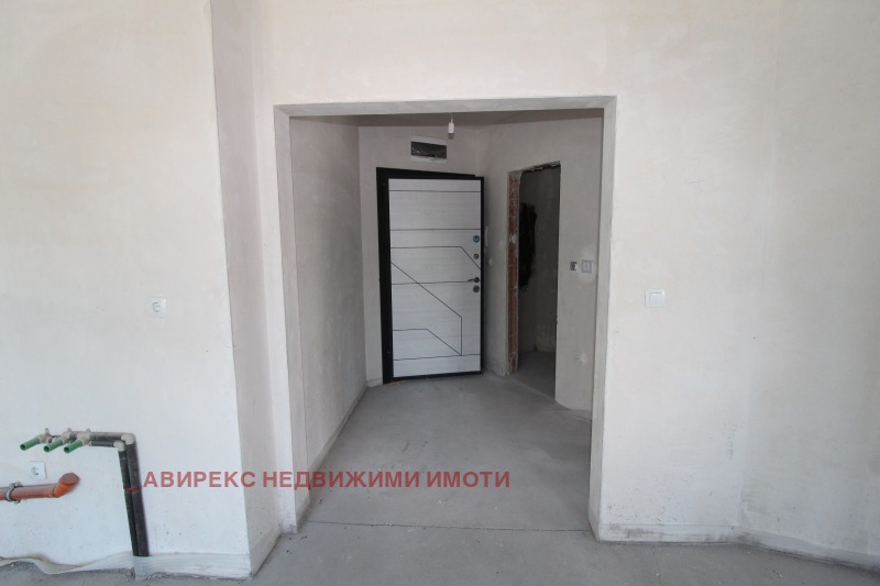 Продава 2-СТАЕН в град Пловдив, Кършияка - 67 кв.м / 134 900 € » 263 841.47 лв., АВИРЕКС НЕДВИЖИМИ ИМОТИ