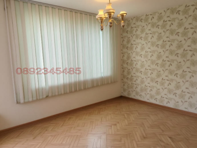 Продава 3-СТАЕН, гр. Шумен, Военно училище, снимка 3 - Апартаменти - 55844676