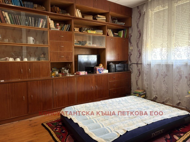 Продава КЪЩА, гр. Левски, област Плевен, снимка 7 - Къщи - 54400985