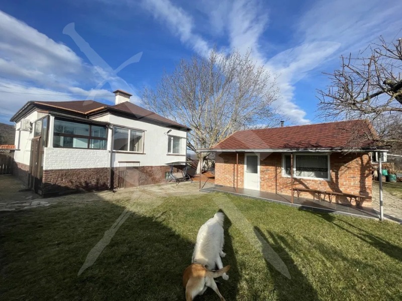 Продава КЪЩА в област Бургас, с. Подвис - 82 кв.м / 135 000 € » 264 037.05 лв., ЕКС НВД БУРГАС ООД