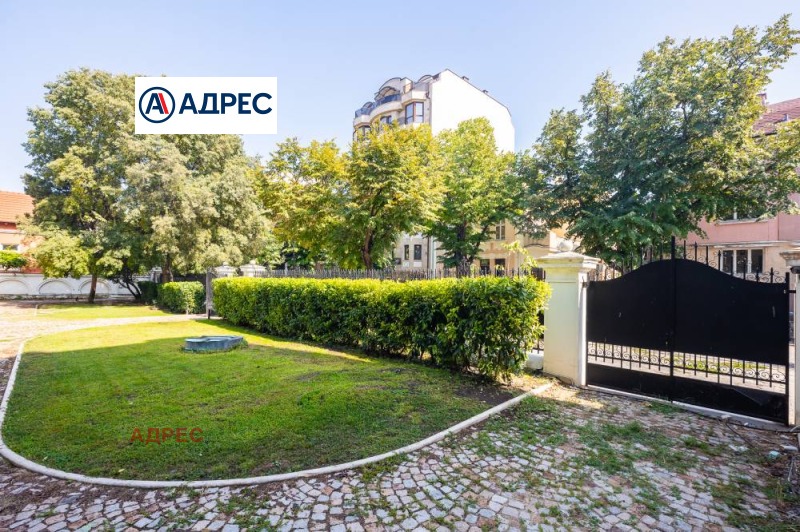 Eladó  Ház Varna , Centar , 1026 négyzetméter | 60430892 - kép [14]