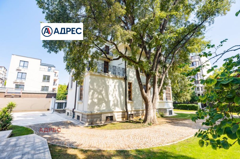 Eladó  Ház Varna , Centar , 1026 négyzetméter | 60430892 - kép [13]