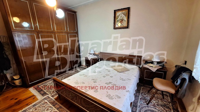 Продава КЪЩА, гр. Баня, област Пловдив, снимка 9 - Къщи - 53183137