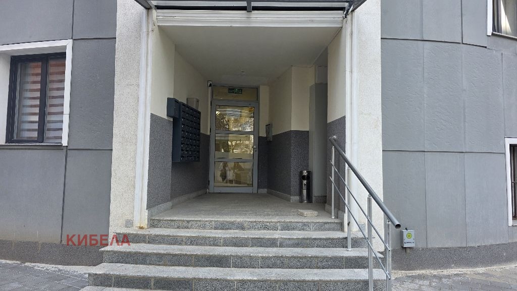 Продава 3-СТАЕН, гр. Перник, Изток, снимка 2 - Апартаменти - 54193090