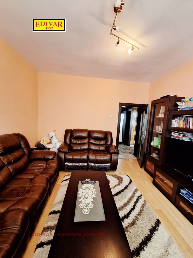Продава 3-СТАЕН в град Добрич, Център - 82 кв.м / 117 597.13 € » 230 000 лв., ЕДИВАР - КАНТОРА ДОБРИЧ
