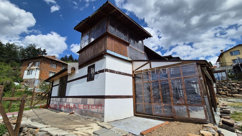 Продава КЪЩА в област София, с. Байлово - 423 кв.м / 390 000 € » 762 773.70 лв., АРКО РИЪЛ ЕСТЕЙТ