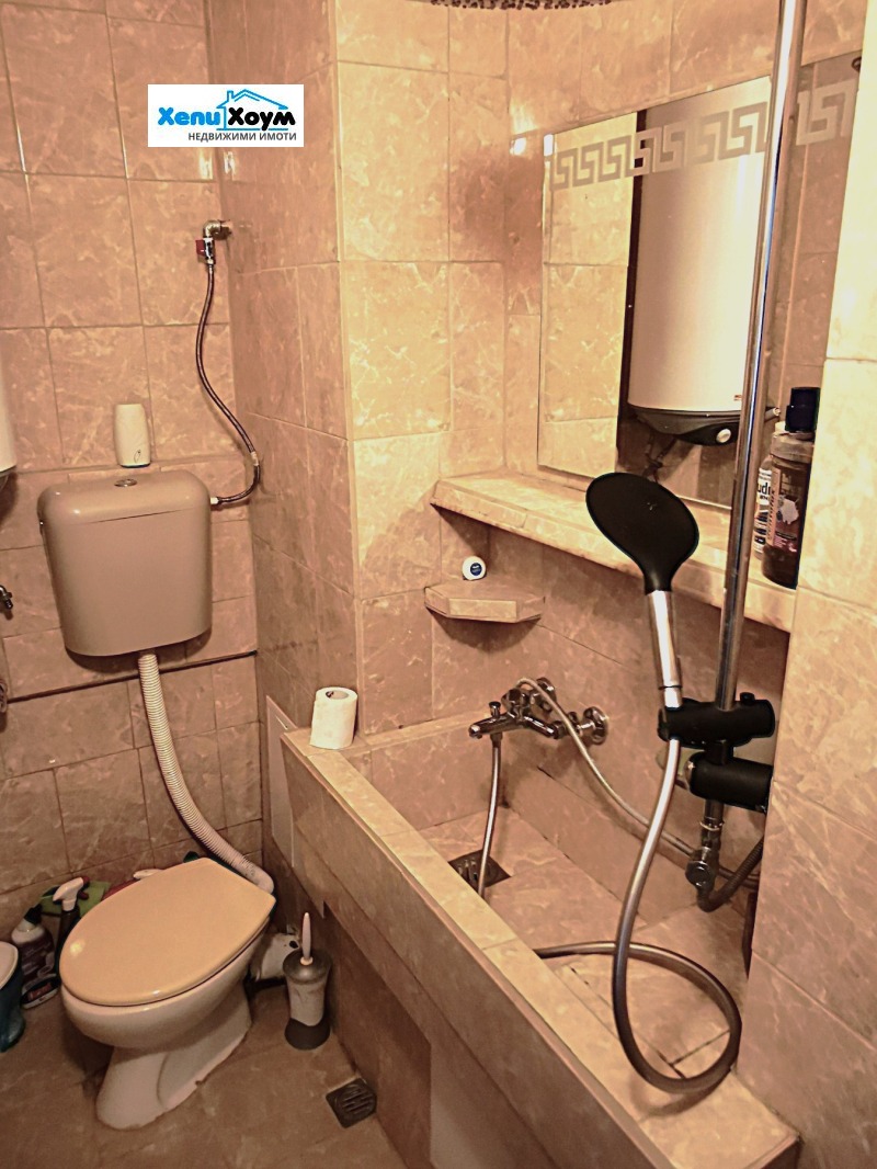 Na sprzedaż  1 sypialnia Ruse , Czarodejka - Sewer , 61 mkw | 65946525 - obraz [11]