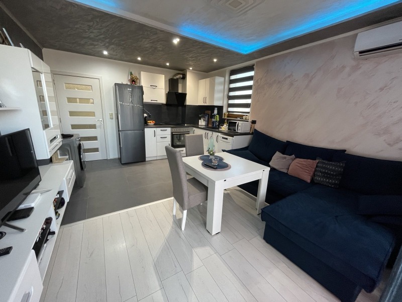 Продава 2-СТАЕН, гр. Пловдив, Южен, снимка 2 - Апартаменти - 53085393