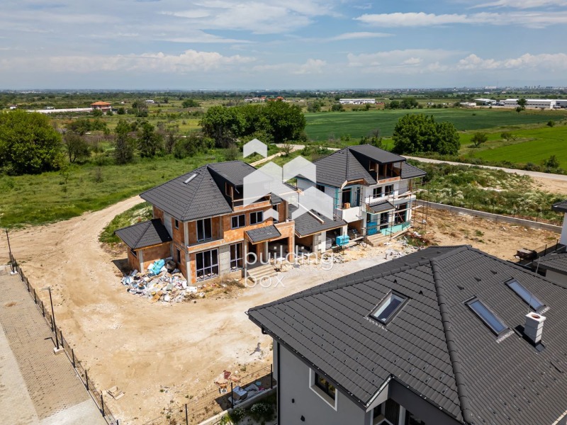À venda  Casa região Plovdiv , Parvenec , 265 m² | 31927652 - imagem [3]