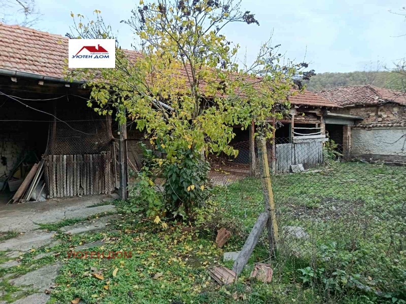 Продава КЪЩА, с. Веселиново, област Шумен, снимка 3 - Къщи - 52320190