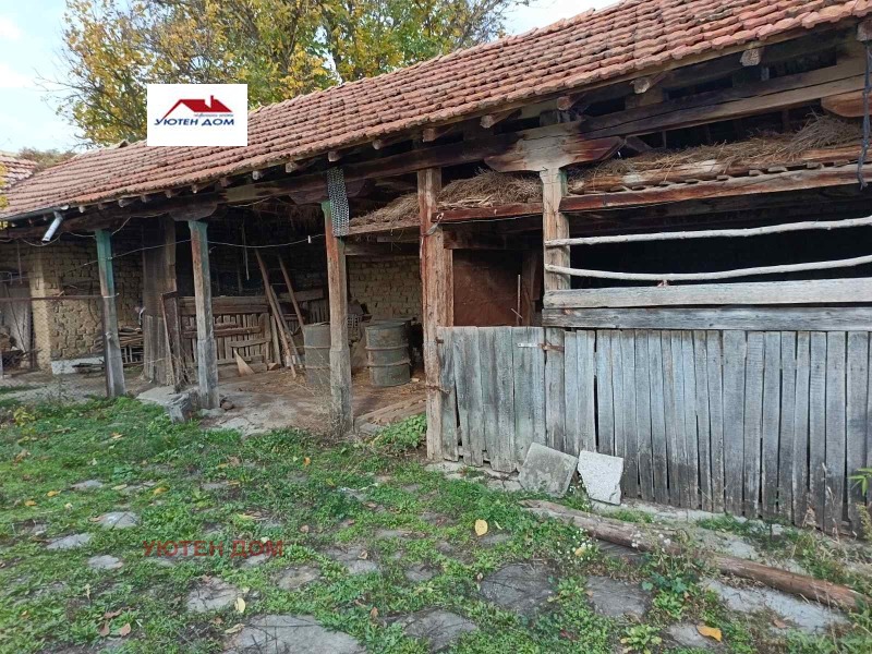 Продава КЪЩА, с. Веселиново, област Шумен, снимка 4 - Къщи - 52320190