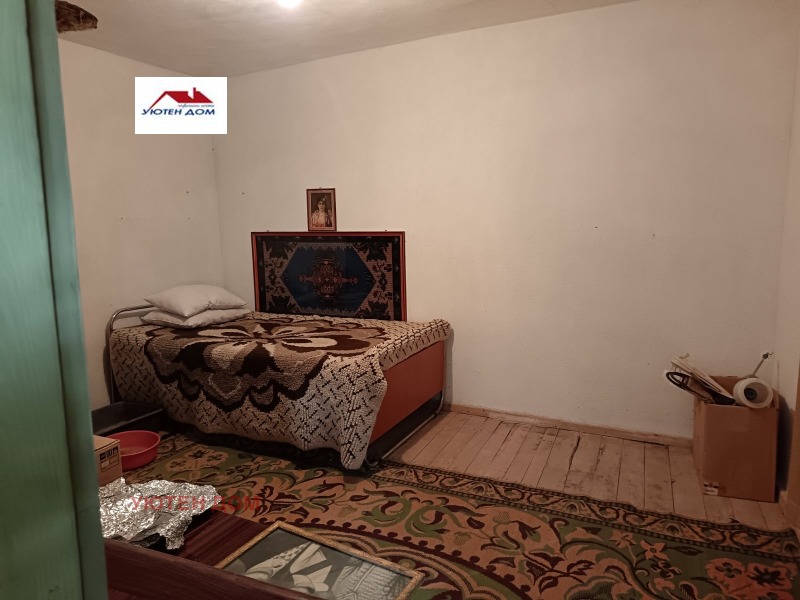 Продава КЪЩА, с. Веселиново, област Шумен, снимка 6 - Къщи - 52320190