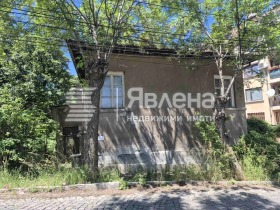 Продава  Къща, град Перник