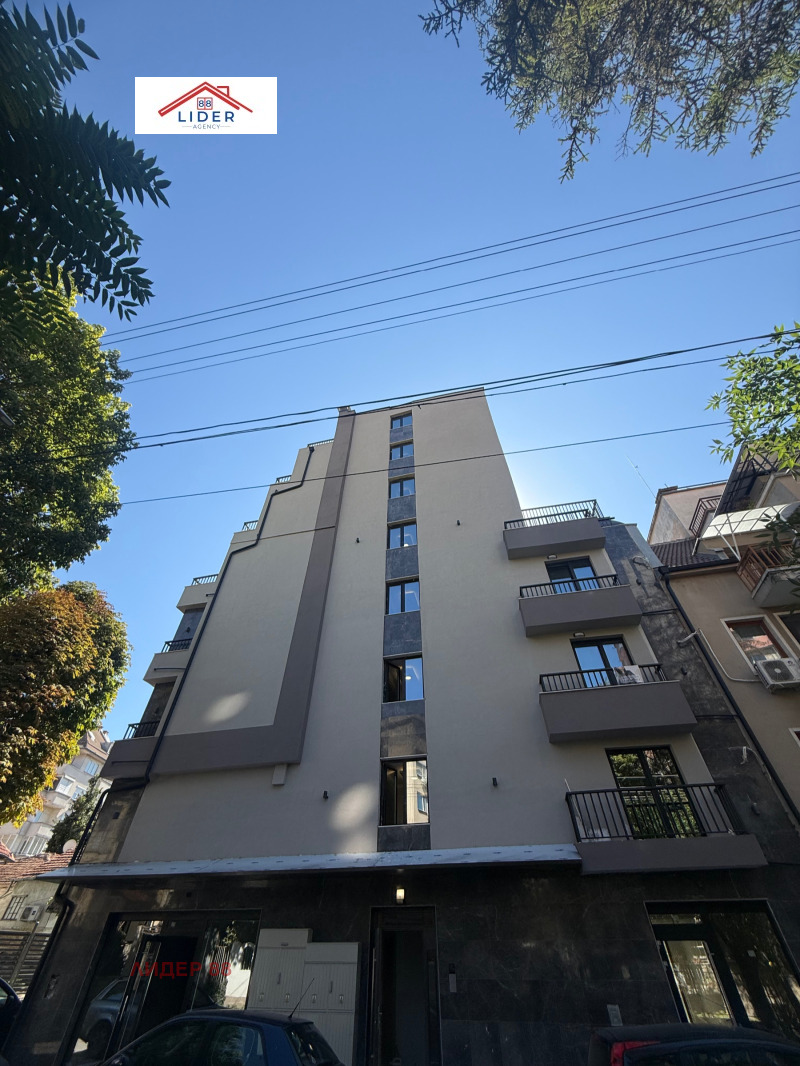 Продава  3-стаен град Плевен , Идеален център , 113 кв.м | 31546953 - изображение [2]