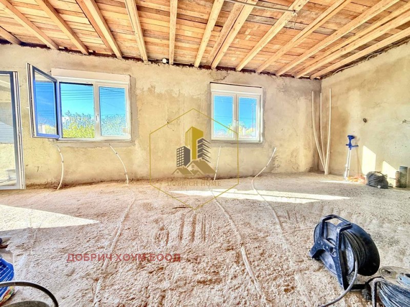 Продава КЪЩА, с. Сенокос, област Добрич