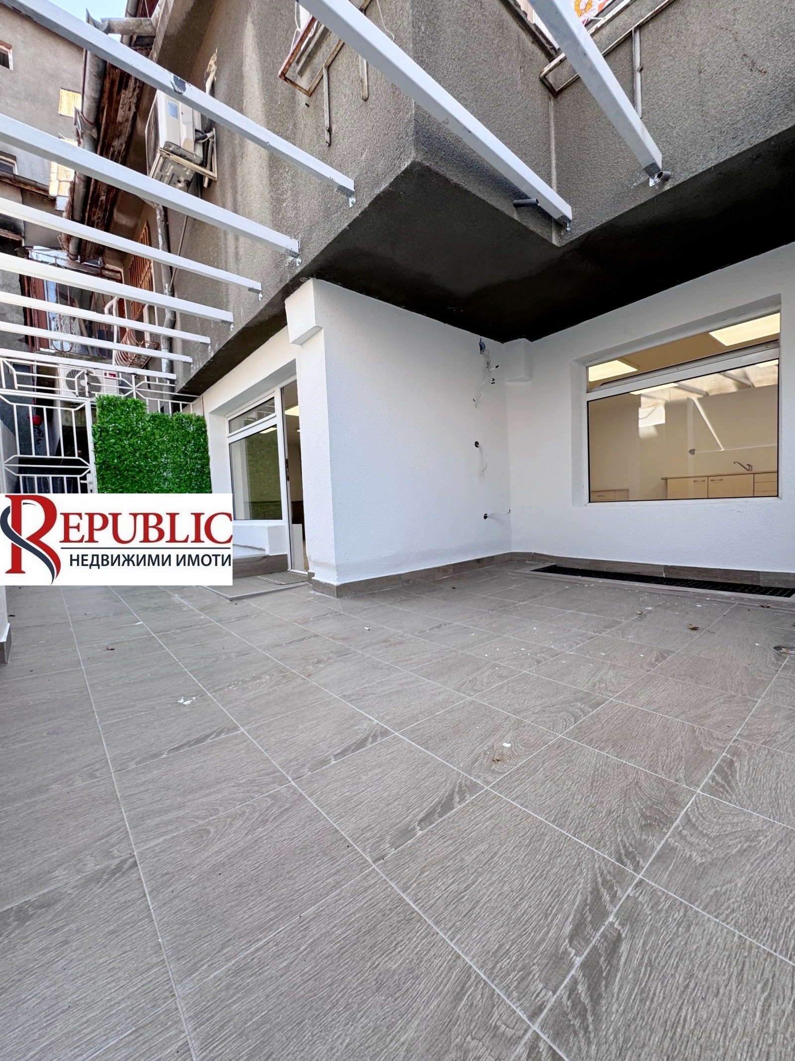 Продава ОФИС, гр. Варна, Колхозен пазар, снимка 2 - Офиси - 53856463