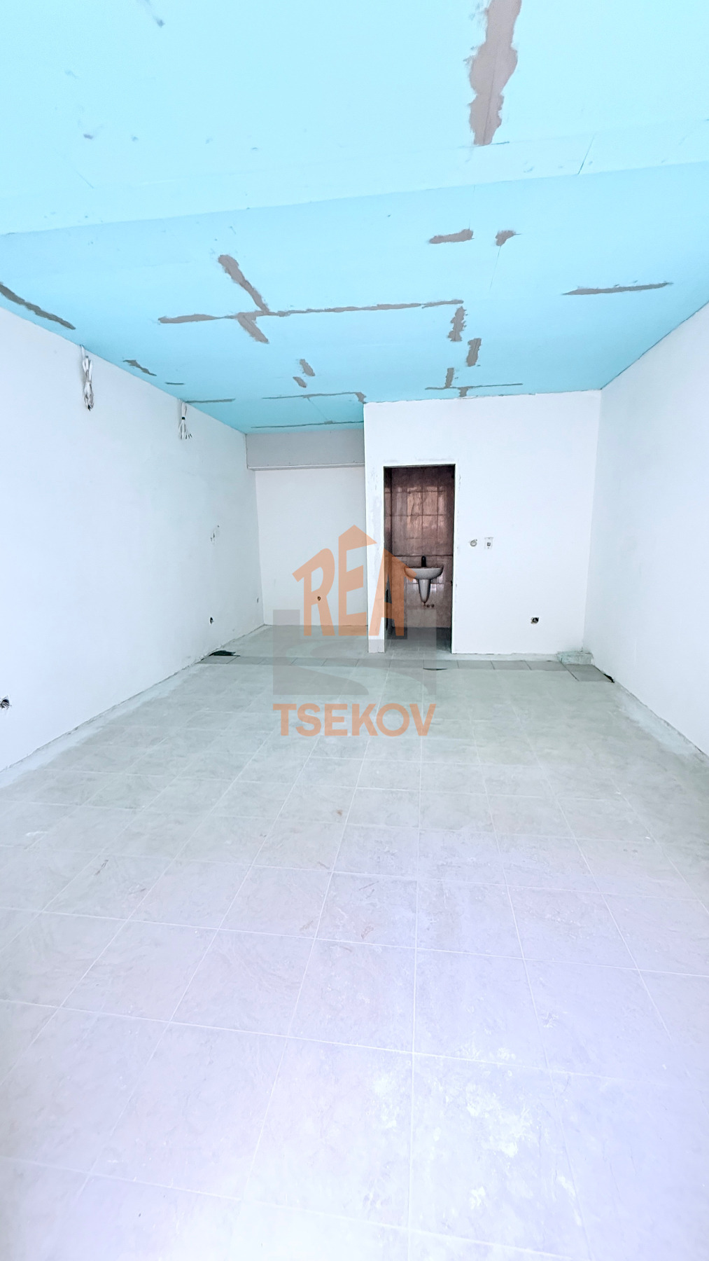 Продава МАГАЗИН, гр. София, ж.гр.Южен парк, снимка 4 - Магазини - 54461888
