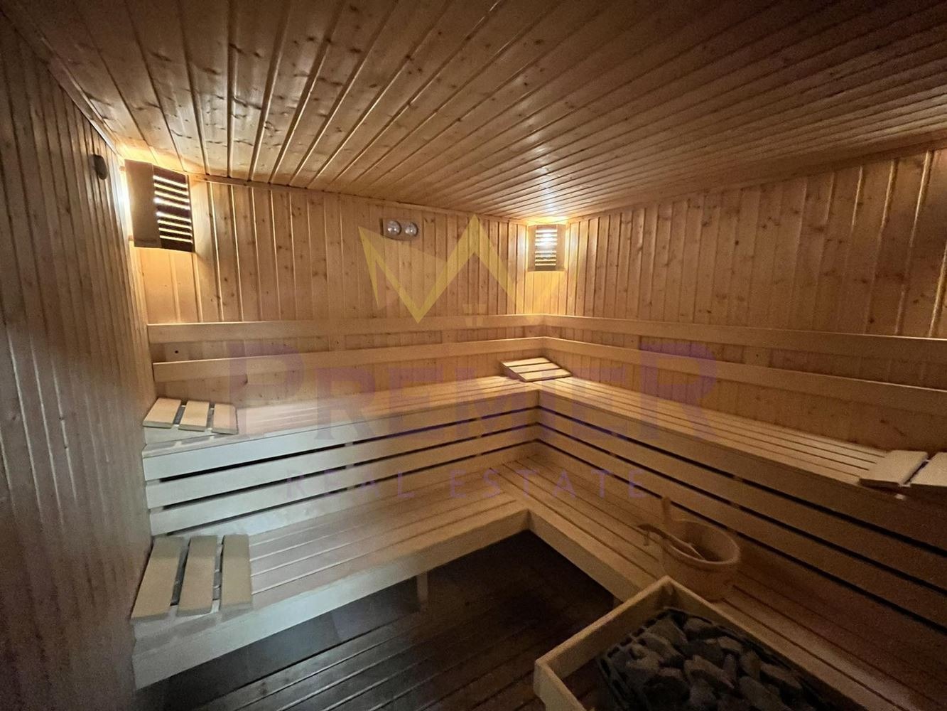 Продава ХОТЕЛ, гр. Балчик, област Добрич, снимка 2 - Хотели - 53708847