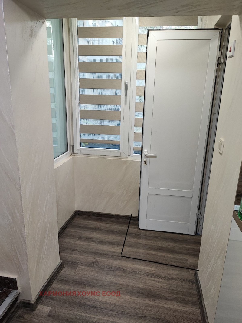 De vânzare  1 dormitor Sofia , Țentâr , 35 mp | 76964294 - imagine [8]