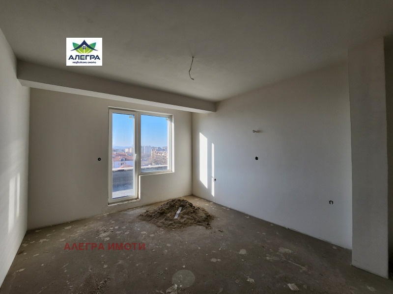 Продава  Многостаен град Пазарджик , Руски , 253 кв.м | 85562535 - изображение [2]