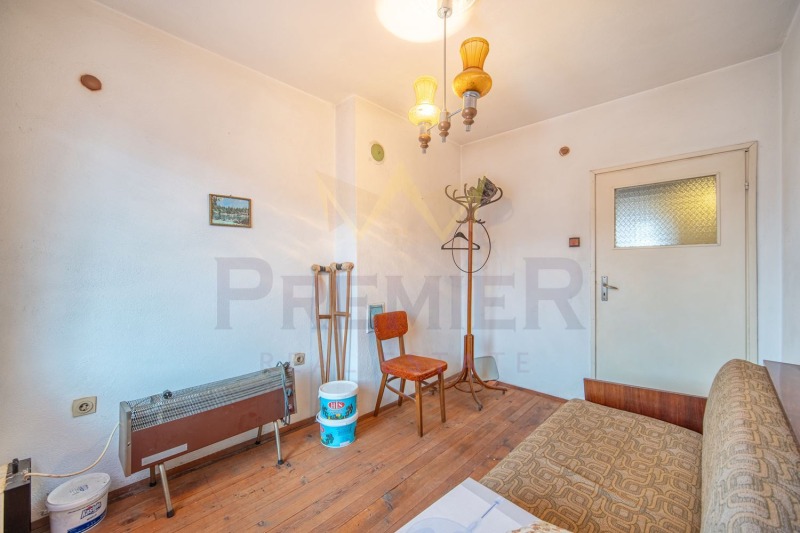 Продава МНОГОСТАЕН, гр. Аксаково, област Варна, снимка 3 - Апартаменти - 53187202