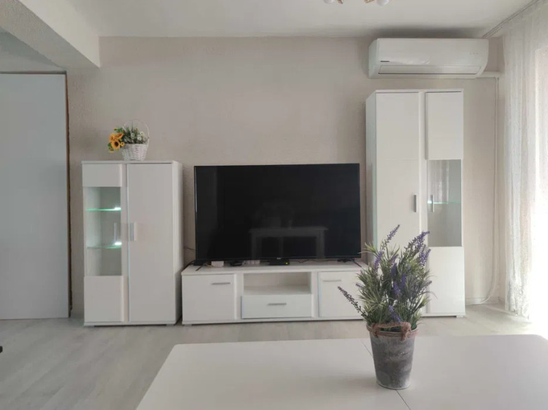 Eladó  Bérlakás Varna , Kolhozen pazar , 210 négyzetméter | 90796540 - kép [3]