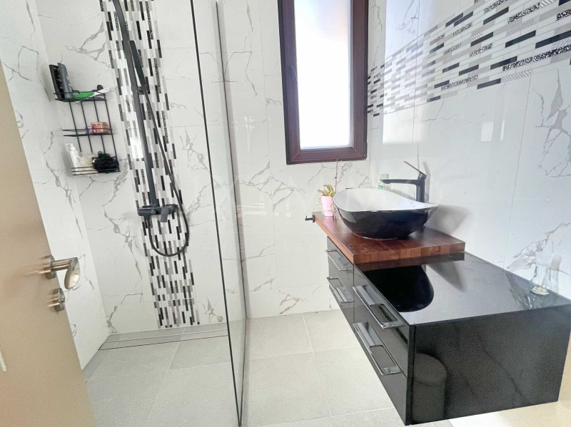Till salu  Hus region Sofia , Kovatjevci , 230 kvm | 95403144 - bild [9]