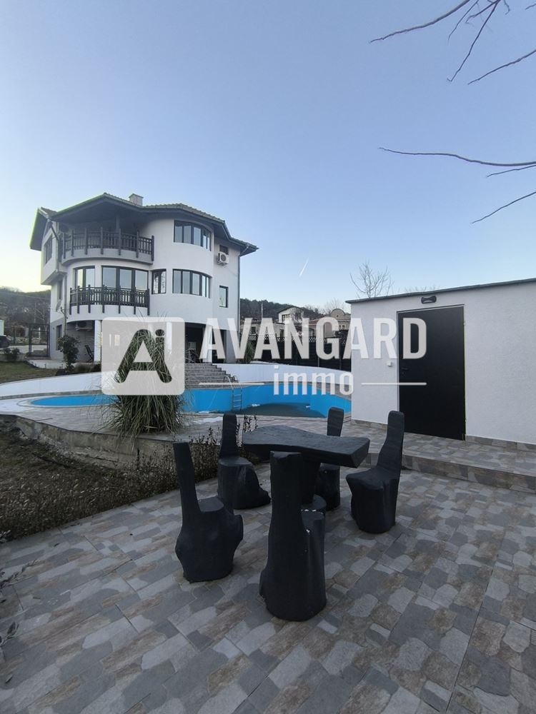 Продава КЪЩА, с. Рогачево, област Добрич, снимка 11 - Къщи - 53119910