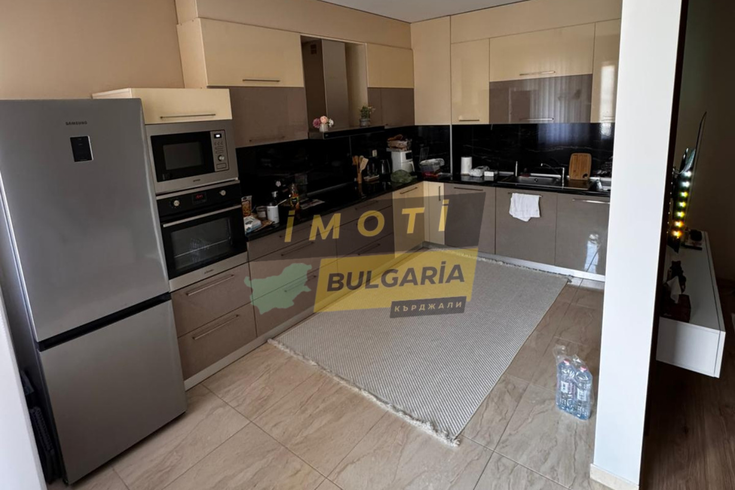 Продава 3-СТАЕН, гр. Момчилград, област Кърджали, снимка 2 - Апартаменти - 54940645
