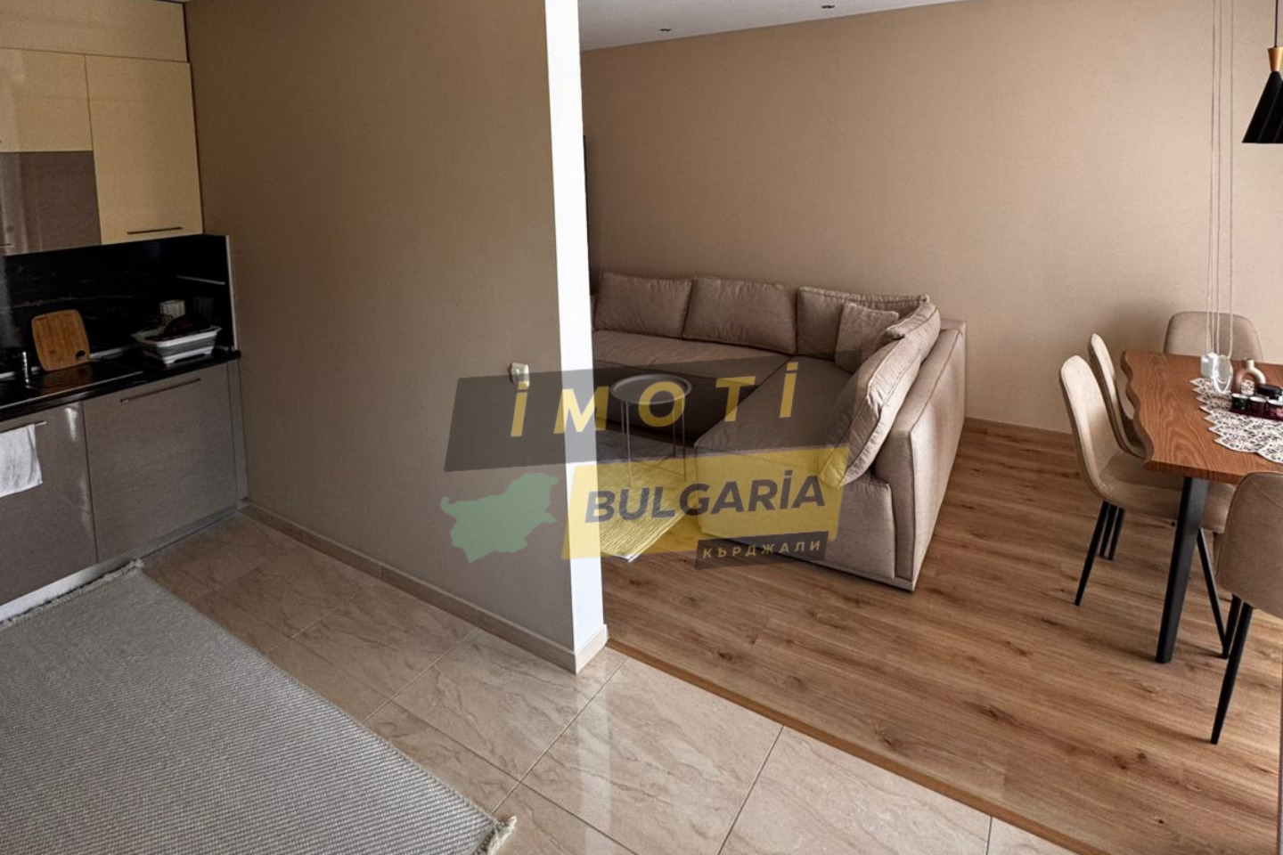 Продава 3-СТАЕН, гр. Момчилград, област Кърджали, снимка 11 - Апартаменти - 54940645